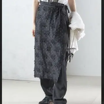 [새상품급] crinkle crinkle crinkle 랩스커트