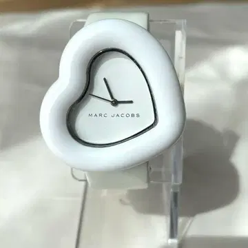 Marc Jacobs 하트 손목시계
