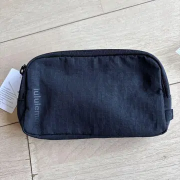 룰루레몬 미니 벨트 백 블랙