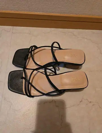 ToTheSea 블랙 샌들 힐 5cm