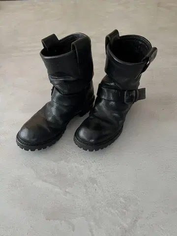 Julius 12SS 부츠
