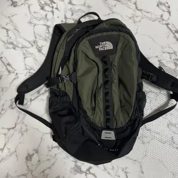 THE NORTH FACE 백팩 올리브 그린
