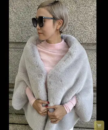 JENNE 리치 볼륨 퍼 케이프 그레이