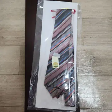 폴 스미스 스트라이프 넥타이
