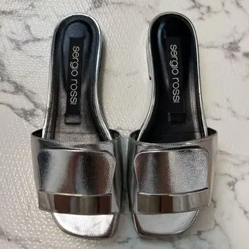 Sergio Rossi 메탈릭 실버 샌들 37.5