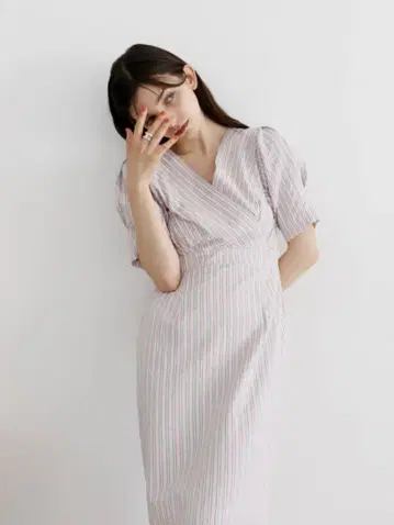 V넥 맥시 원피스(스트라이프)