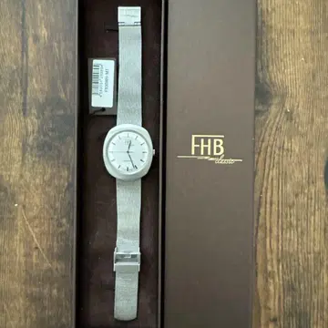 FHB NOAH F930WH-MT