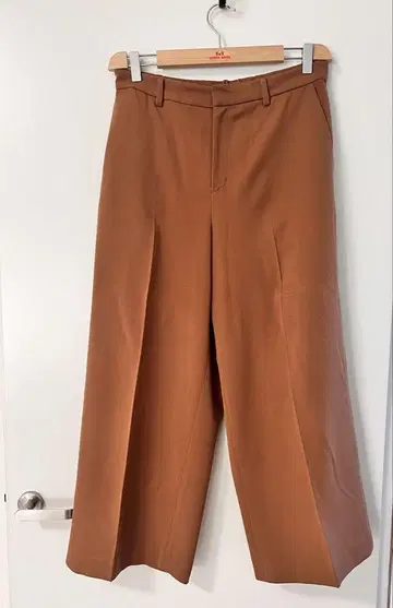 브라운 와이드 팬츠 벨트 루프