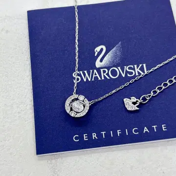 새상품급 Swarovski 스와로브스키 목걸이 댄싱 스톤 파베