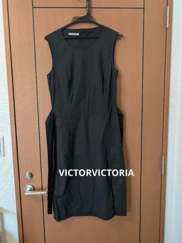 VICTORVICTORIA 여성용 블랙 원피스 이탈리아제 겨드랑이 슬릿