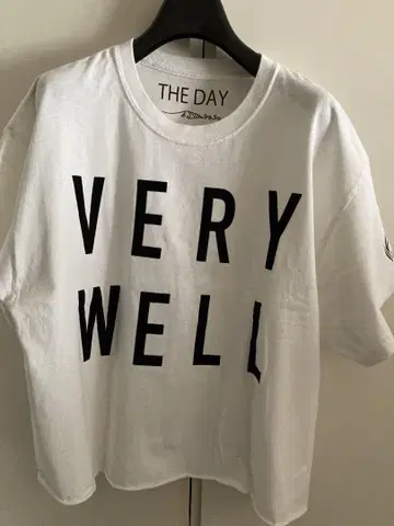 화이트 T셔츠 VERY WELL EW