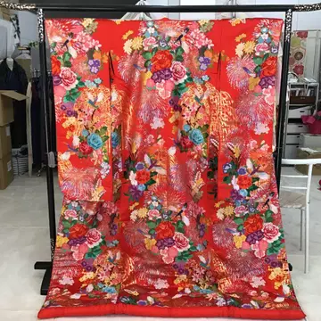 이로 우치카케 주홍색 금 벌새 신부 의상 혼례 의상 12