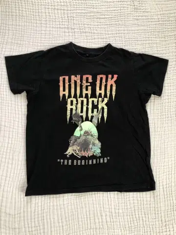 ONE OK ROCK T셔츠 'THE BEGINNING' S 사이즈