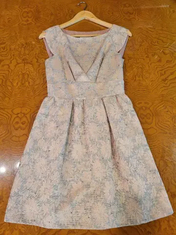 JILL STUART 꽃무늬 슬리브리스 원피스