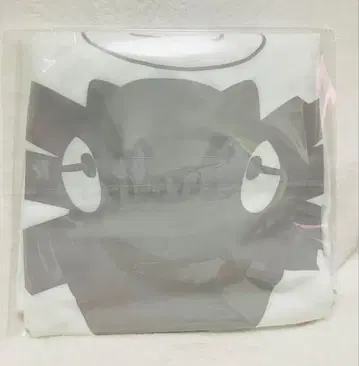 누케닌 T셔츠 컬렉션 고스트타입 포커스