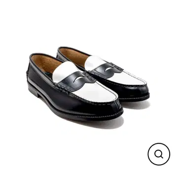 The Kenford Fineshoes 콤비 로퍼 블랙 화이트