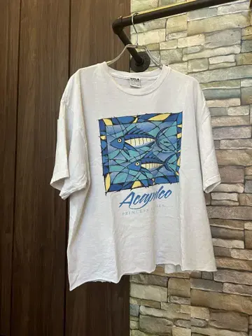 HRLA 물고기 그래픽 티셔츠 L 사이즈