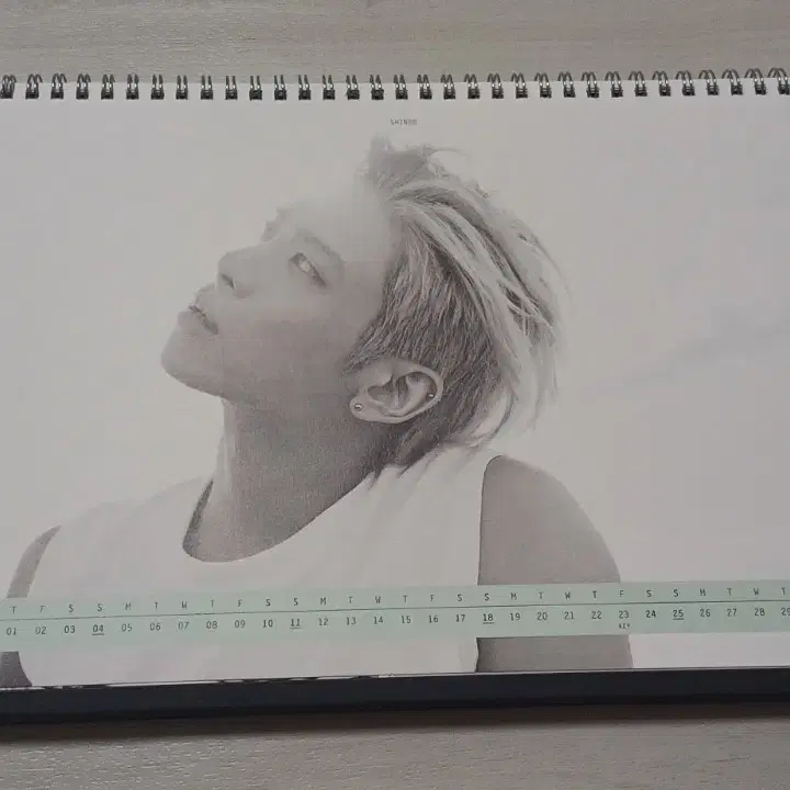 【最終値下げ】SHINee 2016 SEASON'S GREETINGS Unboxing of SHINee 2016 Season's Greetings! - KAvenyou.com