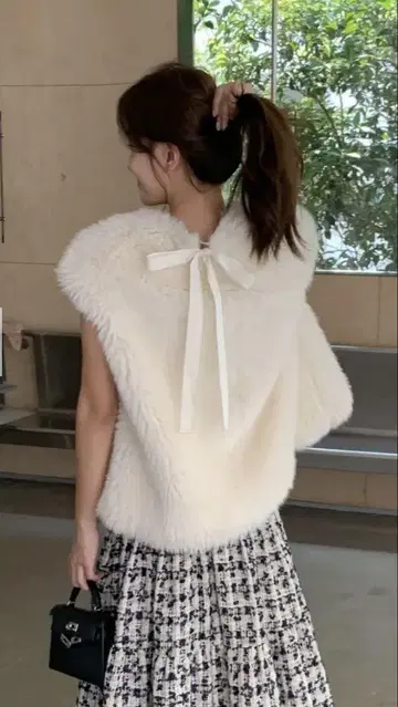 birthday buash RIBBON FUR VEST