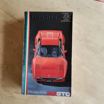 Ferrari 288 GTO 엔투지어스트 모델 1/24 No.22