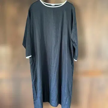 캐틀세종 린넨 롱 원피스 나의 방 리빙 파이핑 블랙