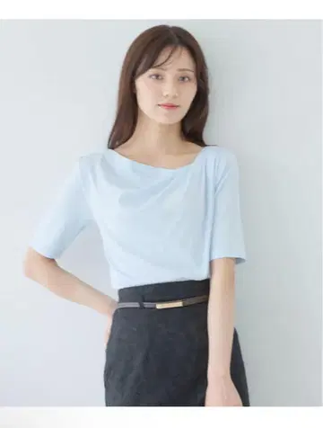 드레이프 컷 티셔츠 Andemiu