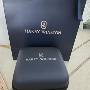 HARRY WINSTON 하드 케이스