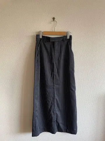 스트라이프 롱 스커트