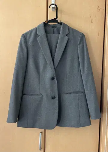 UNIQLO 유니클로 테일러드 재킷/턱 와이드 팬츠 셋업