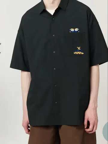 이카쿠 발수 빅 실루엣 반팔 셔츠