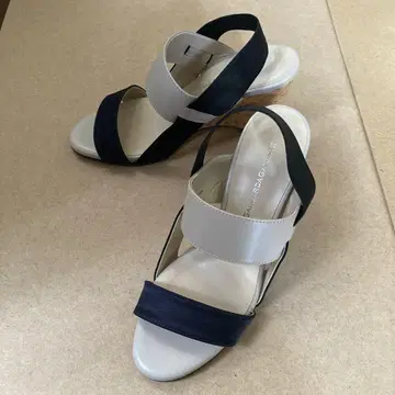 GALLARDAGALANTE 샌들