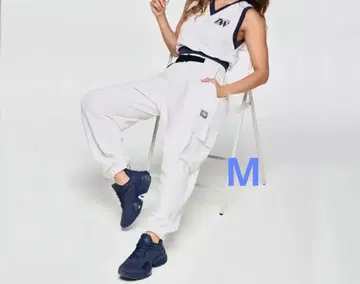 ZUMBA 화이트 카고 팬츠 허리 벨트 포함 남녀 공용 새상품
