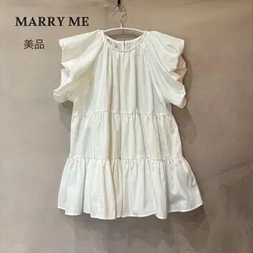 새상품급 MARRY ME 마리미 PUFF PUFF BLOUSE 화이트