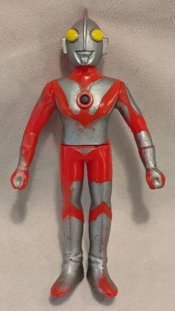 포피 킹 자우르스 울트라맨