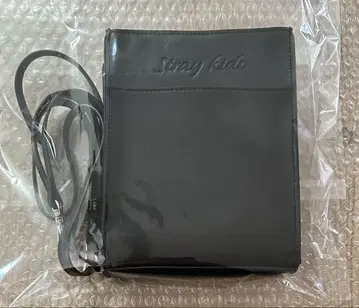 스키즈 한지성 숄더백 StrayKids 공식