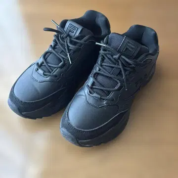 FILA x 유우리/콜라보 스니커즈/블랙 24.5cm