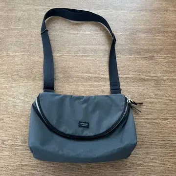 STANDARD SUPPLY pelican-shoulder-mn