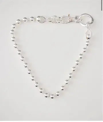 Martine Ali SAIDI BALL CHAIN takato 착용