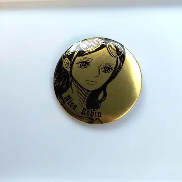 ONE PIECE 여름 코믹 골드 캔뱃지 로빈