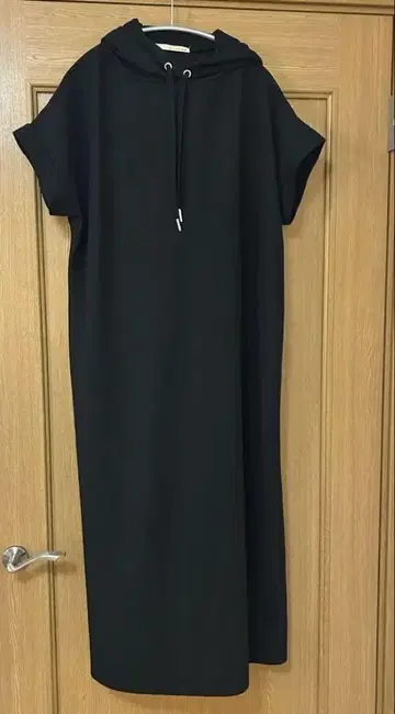 멜로즈 클레어 반팔 후디 원피스 후드티 원피스 블랙