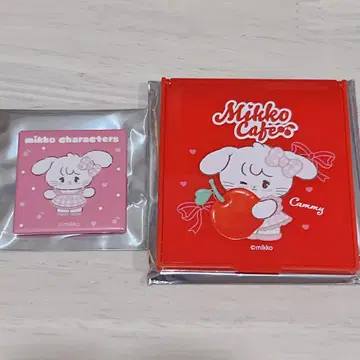 캐미 카페 mikko 컴팩트 거울 스퀘어 캔뱃지 예약 특전