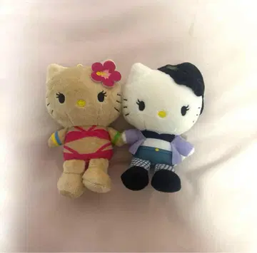 헬로키티 봉제인형 2개 세트