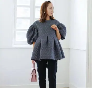 Bluelea 블루레아 도트 자카드 블라우스 그레이