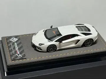 GOD'WEALTH 1/64 LAMBORGHINI AVENTADOR S