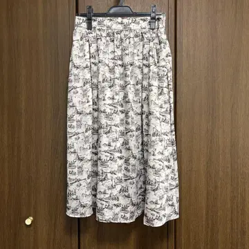 23구 풍경 무늬 롱 스커트 아이보리