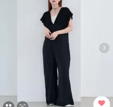 kastane 블랙 프릴 V넥 올인원 0 사이즈