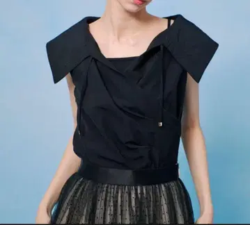 LOULOU WILLOUGHBY 블라우스