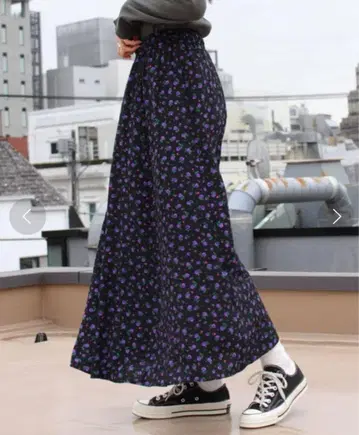 신존 PURPLE FLOWER SKIRT 미니 꽃무늬 34