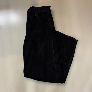유니클로 배기 커브 청바지 블랙 25인치