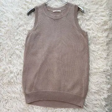 새상품급 플라주 2023 SS Italian Yarn 탱크 세탁 가능